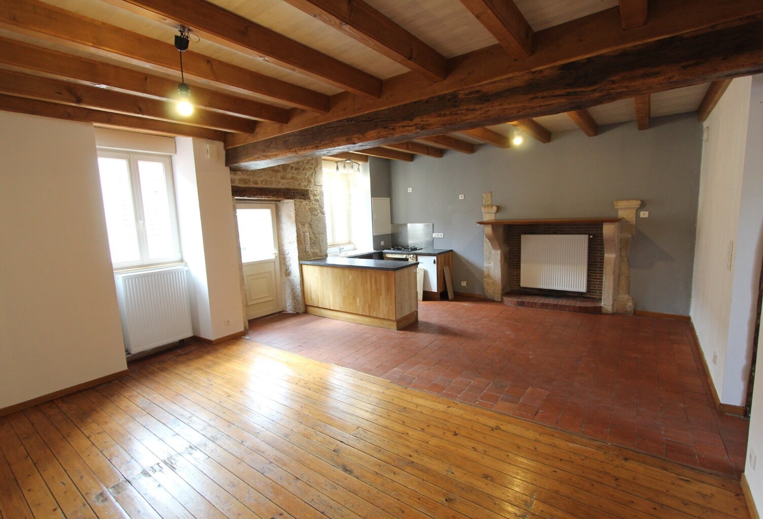 Dpt Côte d'Or (21), à vendre VENAREY LES LAUMES maison P 4 de 82 m² — photo 1