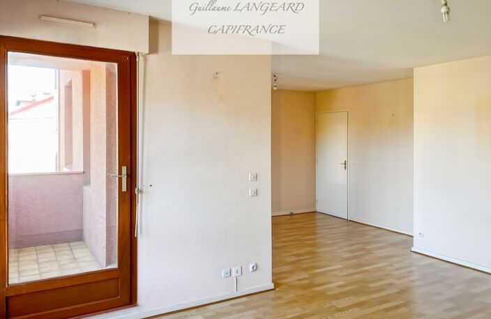 OYONNAX (01) - Appartement T4 85m2 - Garage  - Cave - Vue dégagée — photo 5