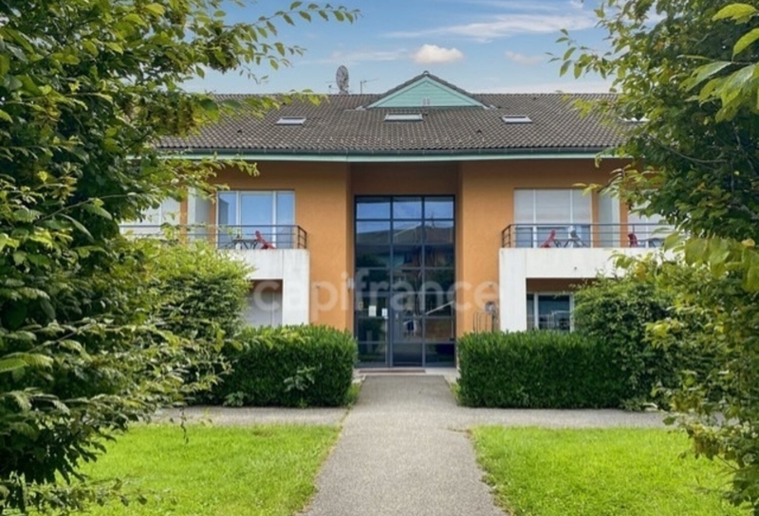 Dpt Ain (01), INVESTISSEMENT LOCATIF - LMNP géré à vendre PREVESSIN MOENS appartement T3 - — photo 1