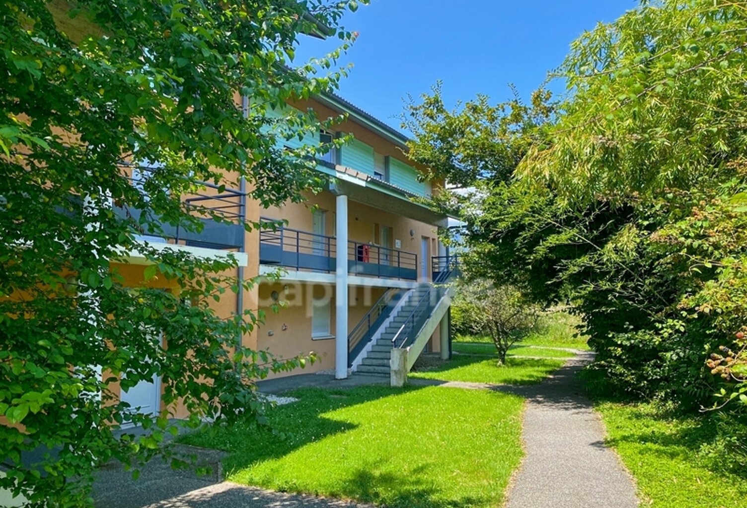 Dpt Ain (01), Investissement locatif pour  LMNP- PREVESSIN MOENS appartement T3 meublé — photo 1
