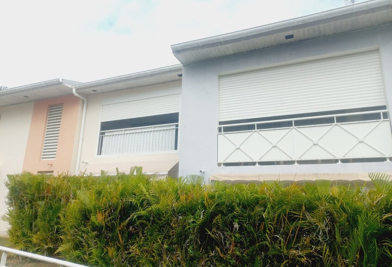 Appartement à vendre 3 pièces LES ABYMES (971) — photo 1