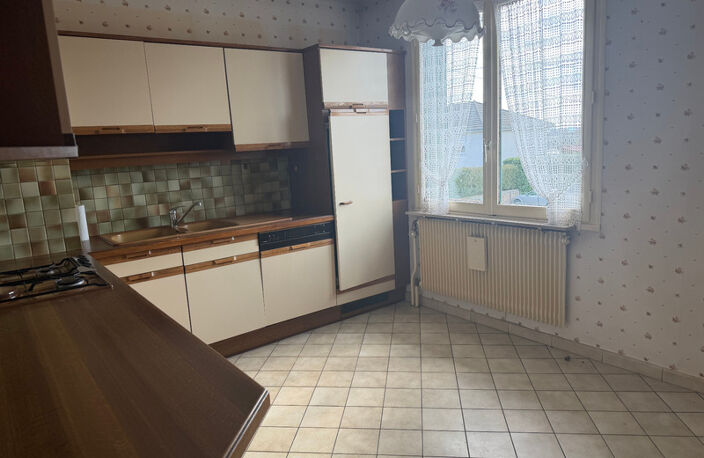 Maison à vendre 4 pièces 85 m2 SAINT BERAIN SOUS SANVIGNES (71) — photo 5
