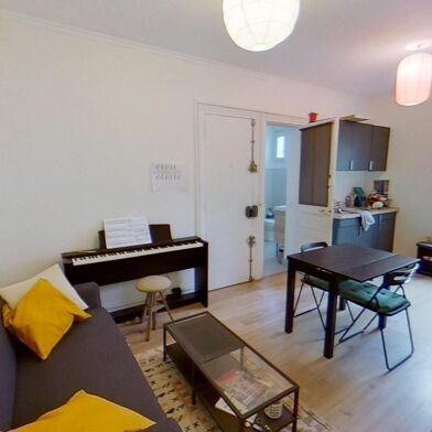 Appartement 3 pièces 1300 €