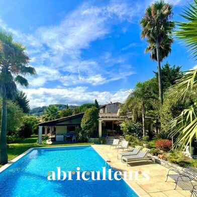 Maison 7 pièces 1490000 €