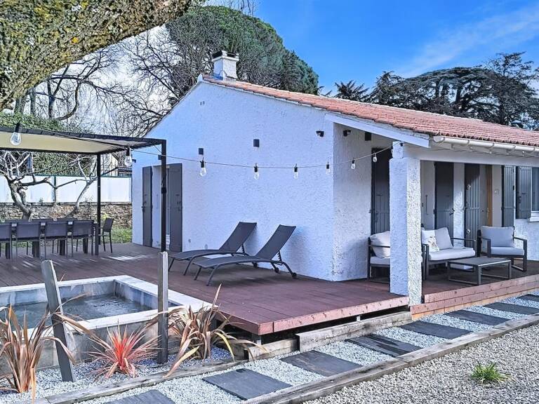 A vendre maison plain pied rénovée de 110 m² et sa belle piscine — photo 1