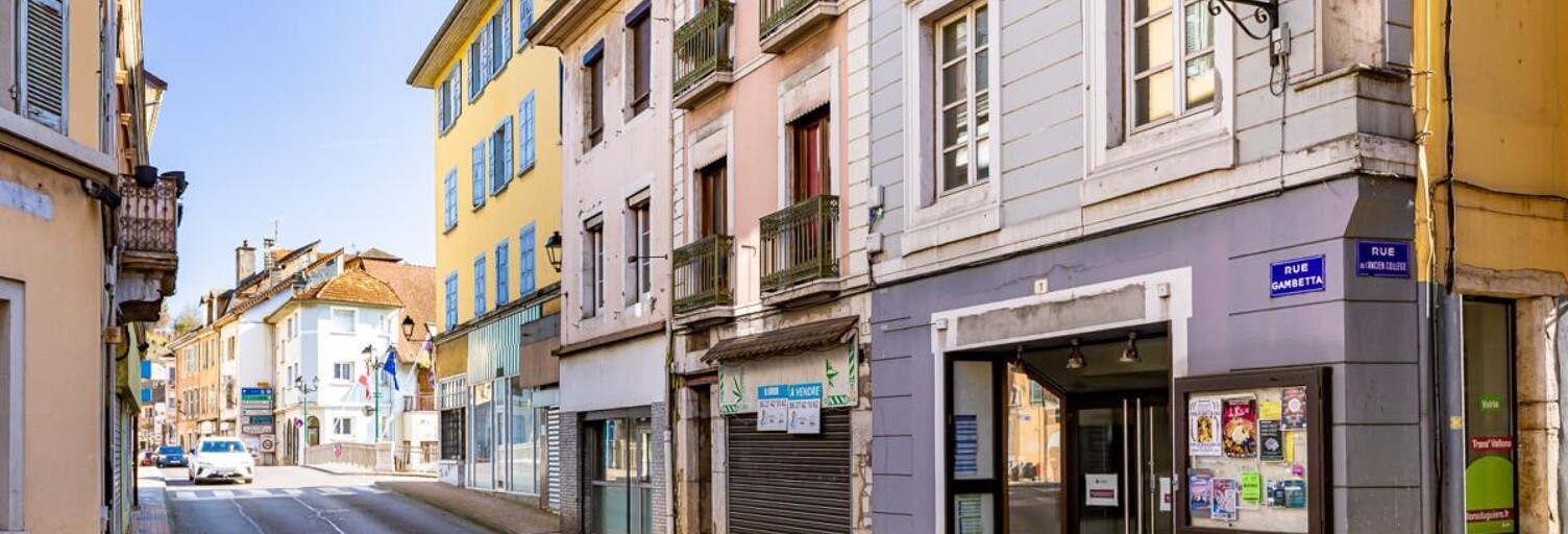 Immeuble  172 m² à vendre à Le Pont-de-Beauvoisin (38480)