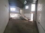 Local d'activité de 462 m²  Quartier LA PIE — photo 2