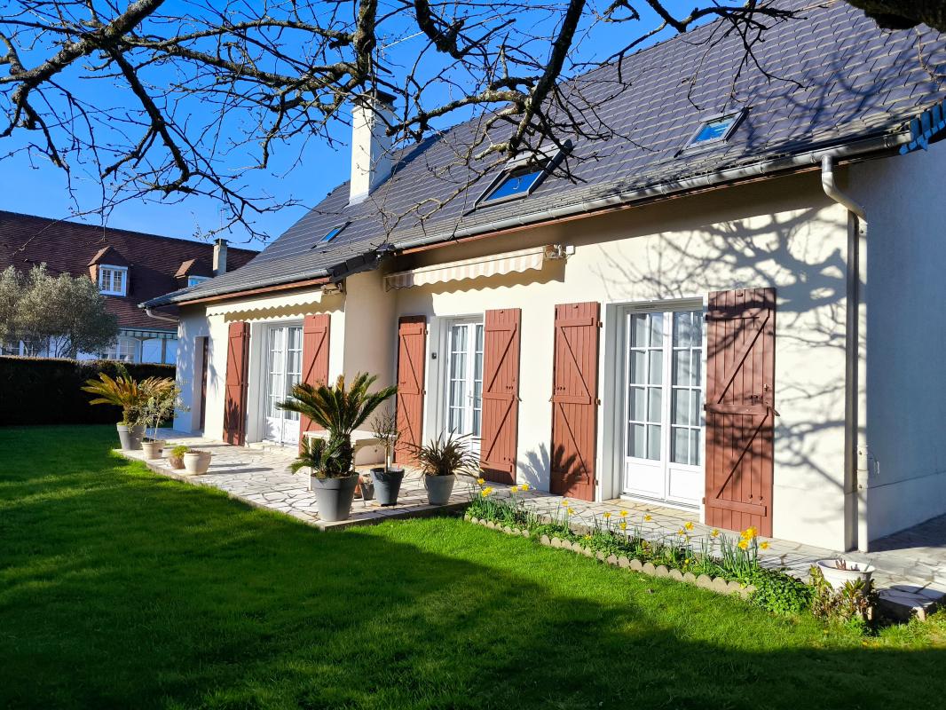 Villa / Maison  T5 à vendre Lons 64140