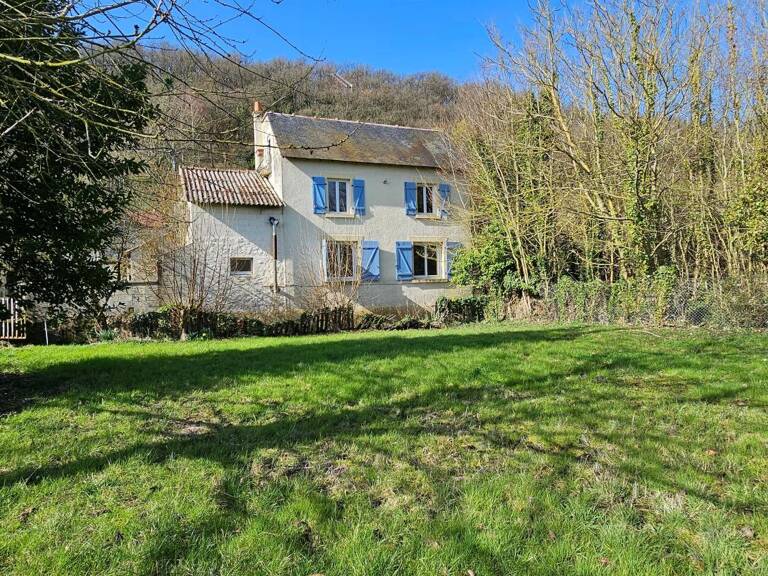 Ports-sur-Vienne. À MOINS DE 15 MIN DE L'A10 — CADRE VERDOYANT Maison de charme avec jardin & vue dégagée sur la campagne et la rivière — photo 1