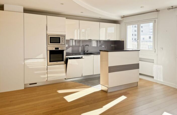 T5 de 4 chambres- Etat impeccable- Triple orientation avec jolie vue dégagée — photo 2