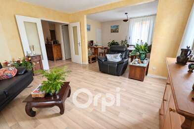 Appartement 4 pièces 174000 €