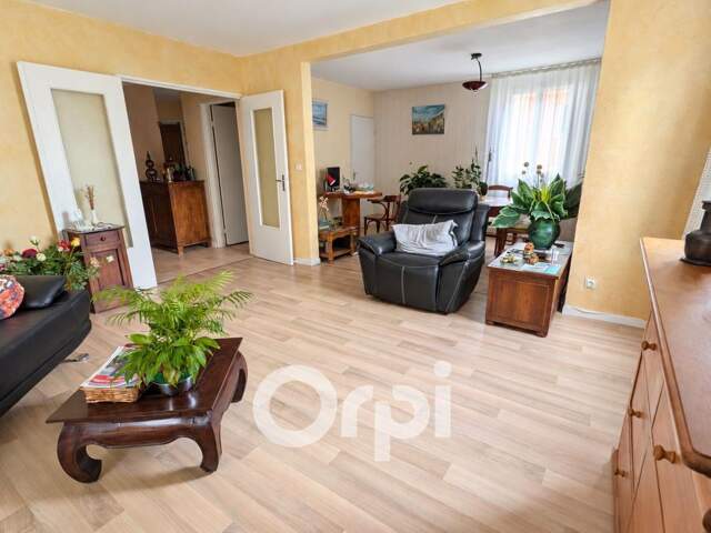 Appartement À Vendre T3, balcon — photo du bien