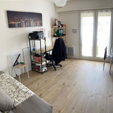 Appartement 1 pièces 370 €