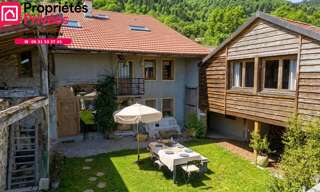 Maison 9 Pièces 278 m² à vendre à Collonges (01550)
