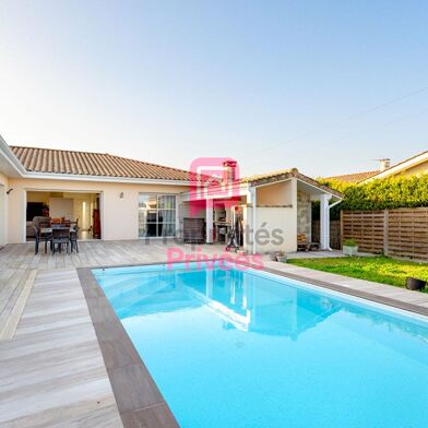 Maison 6 pièces 449900 €