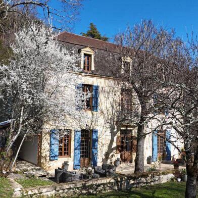 Maison 7 pièces 499000 €