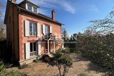 Maison 9 pièces 699000 €