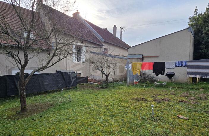Maison en centre bourg — photo 2