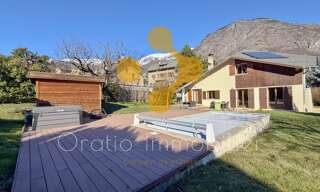 Maison 8 Pièces 191 m² à vendre à Saint-Jean-de-Maurienne (73300)