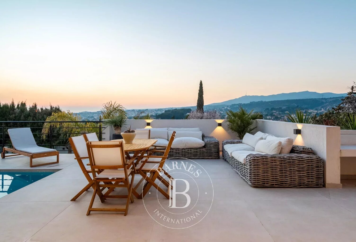 VENTE - ALLAUCH - 13190 - MAISON - VUE PANORAMIQUE - TERRASSE - — photo 1