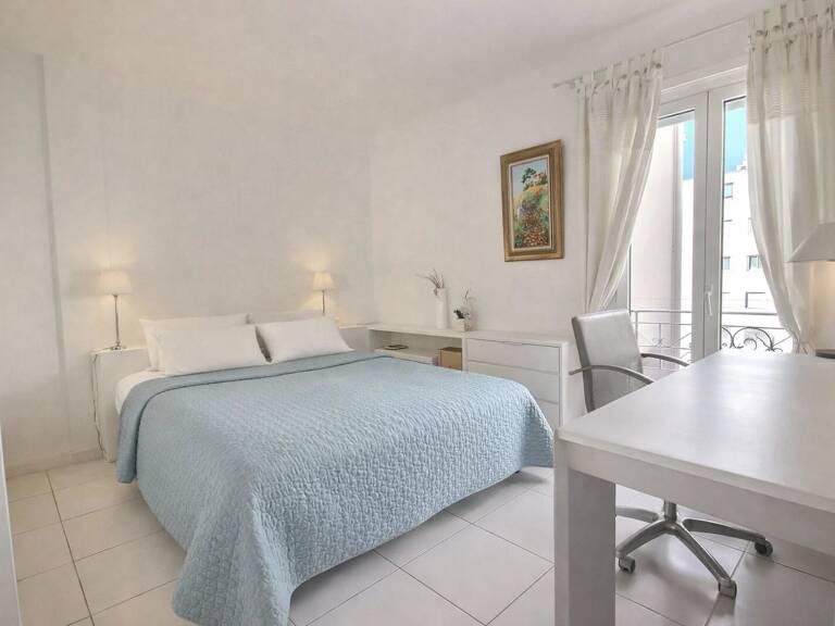 Cannes – Palm Beach | Élégant 3 pièces dans un immeuble Art déco — photo 1