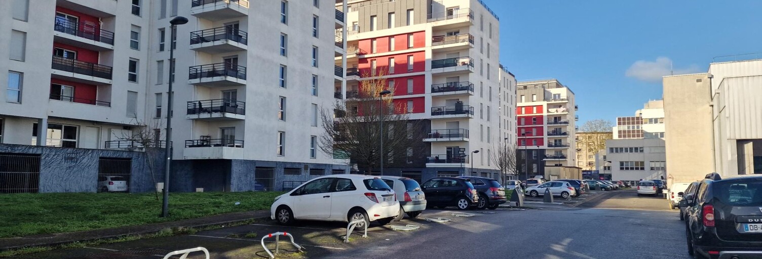 Garage  11 m² à vendre à Tours (37000)