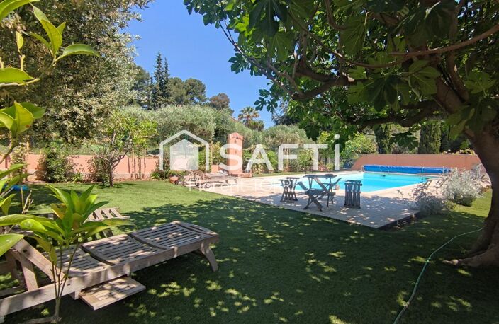 TAMARIS  Bastide provençale rénovée à 150 m de la mer avec piscine — photo 2