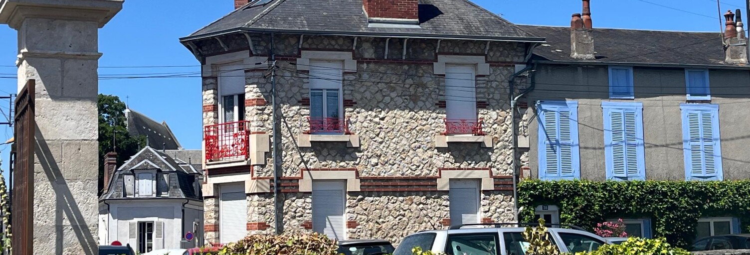 Maison 5 Pièces 102 m² à vendre à Bourges (18000)