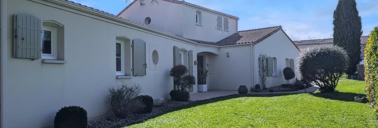 Maison 5 Pièces 202 m² à vendre à Vouillé (79230)