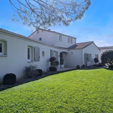 Maison 5 pièces 490000 €