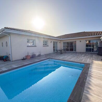 Maison 6 pièces 449900 €