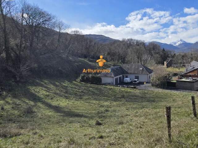 Terrain constructible à Ger de 1999 m² — photo du bien
