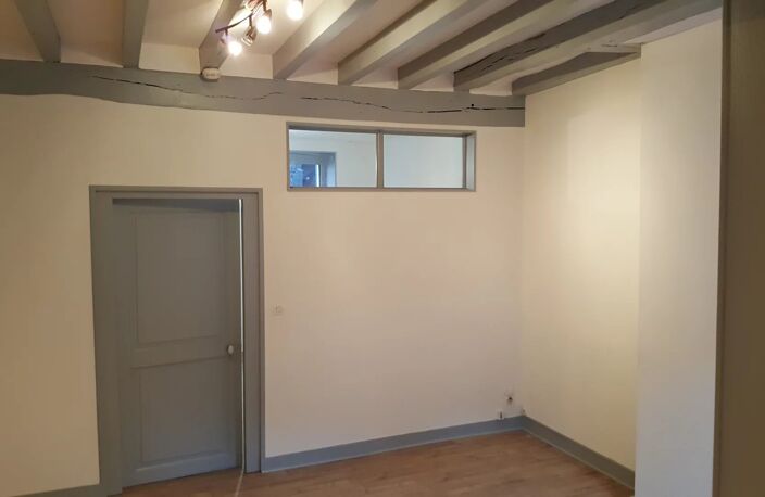 Immeuble de rapport – Centre-ville d’Aubigny-sur-Nère – Idéal investisseur — photo 5