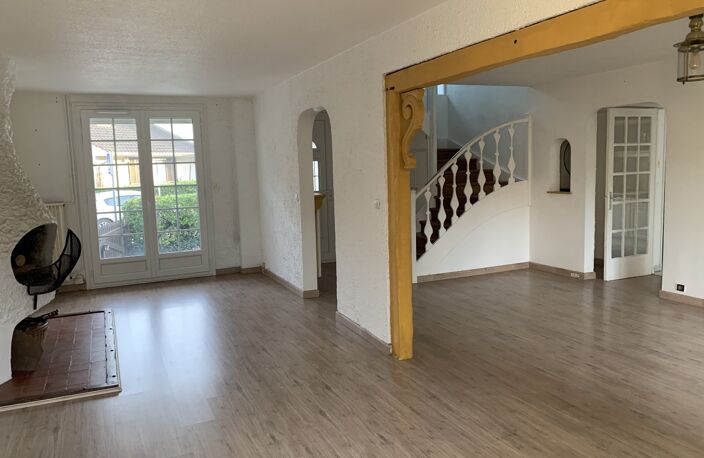 DANS RESIDENCE PAVILLONNAIRE DE STANDING !!!!! PROCHE DES COMMODITES ET DES LOISIRS !!!! — photo 2