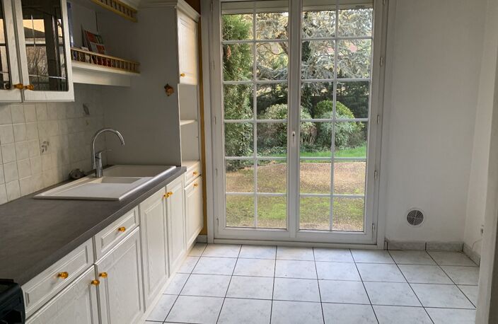 DANS RESIDENCE PAVILLONNAIRE DE STANDING !!!!! PROCHE DES COMMODITES ET DES LOISIRS !!!! — photo 3
