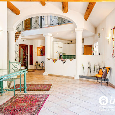 Maison 9 pièces 952890 €