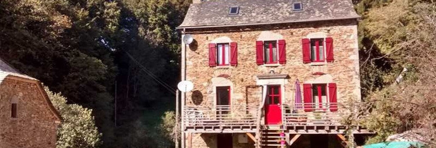Maison 5 Pièces 137 m² à vendre à Sauveterre-de-Rouergue (12800)