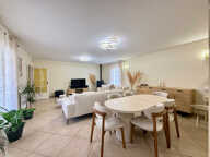Saint-Gilles   P6 de 187 m2 habitables - dépendance 50 m2 — photo 3