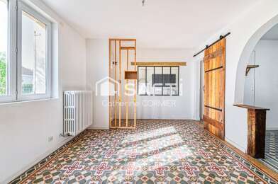 Maison 8 pièces 399900 €