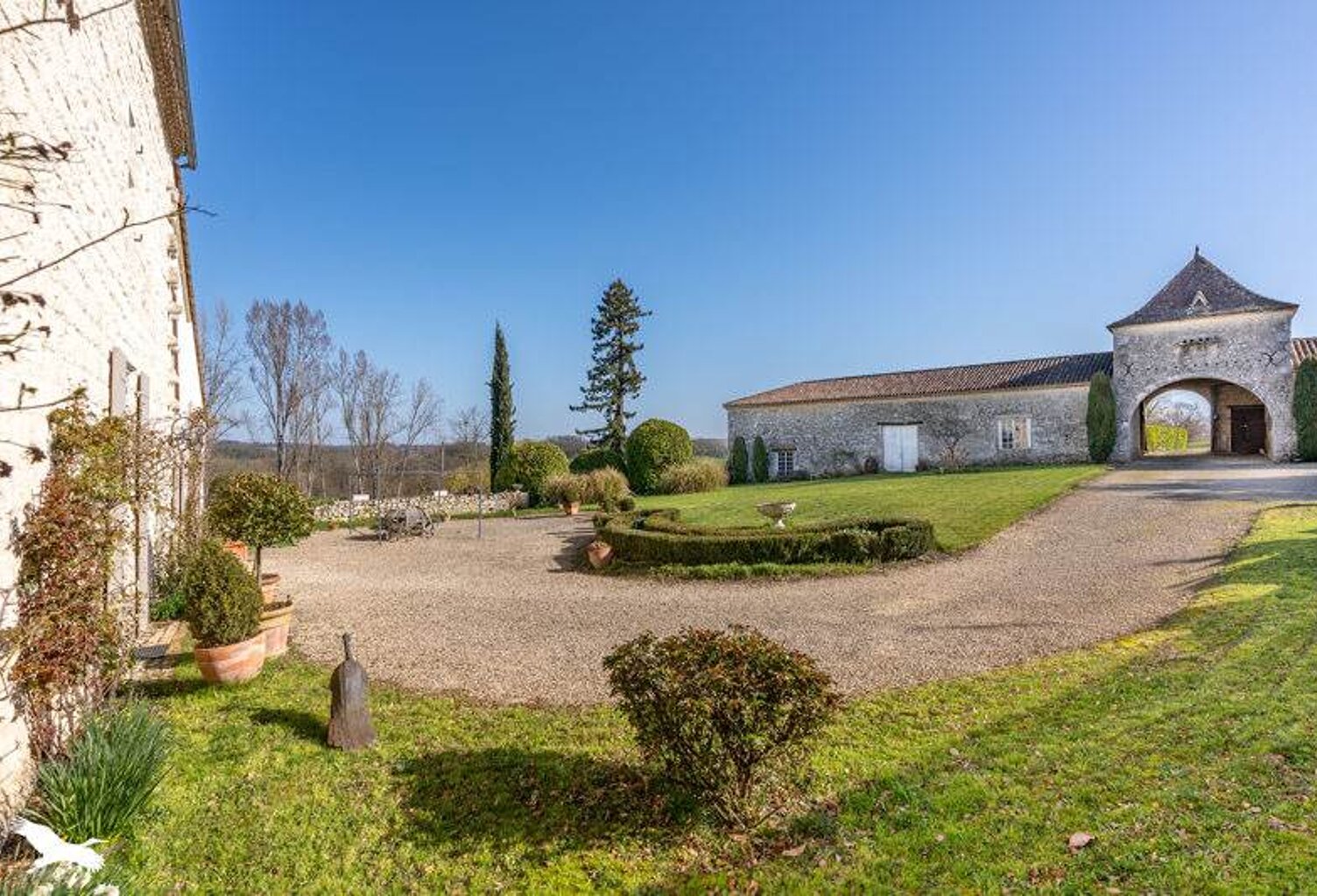 Manoir de 10 pièces principales — photo 1