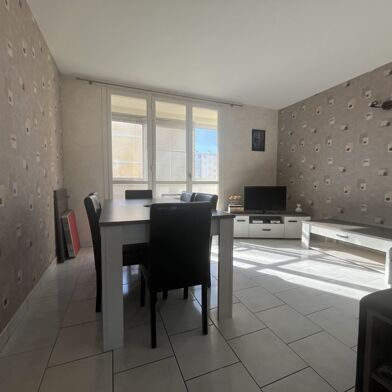 Appartement 3 pièces 108600 €