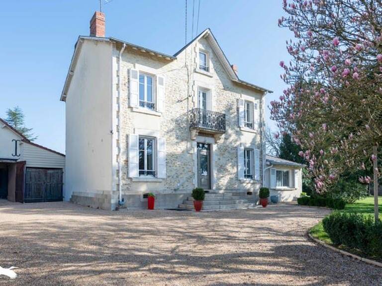 Maison de ville de 6 pièces principales — photo 1
