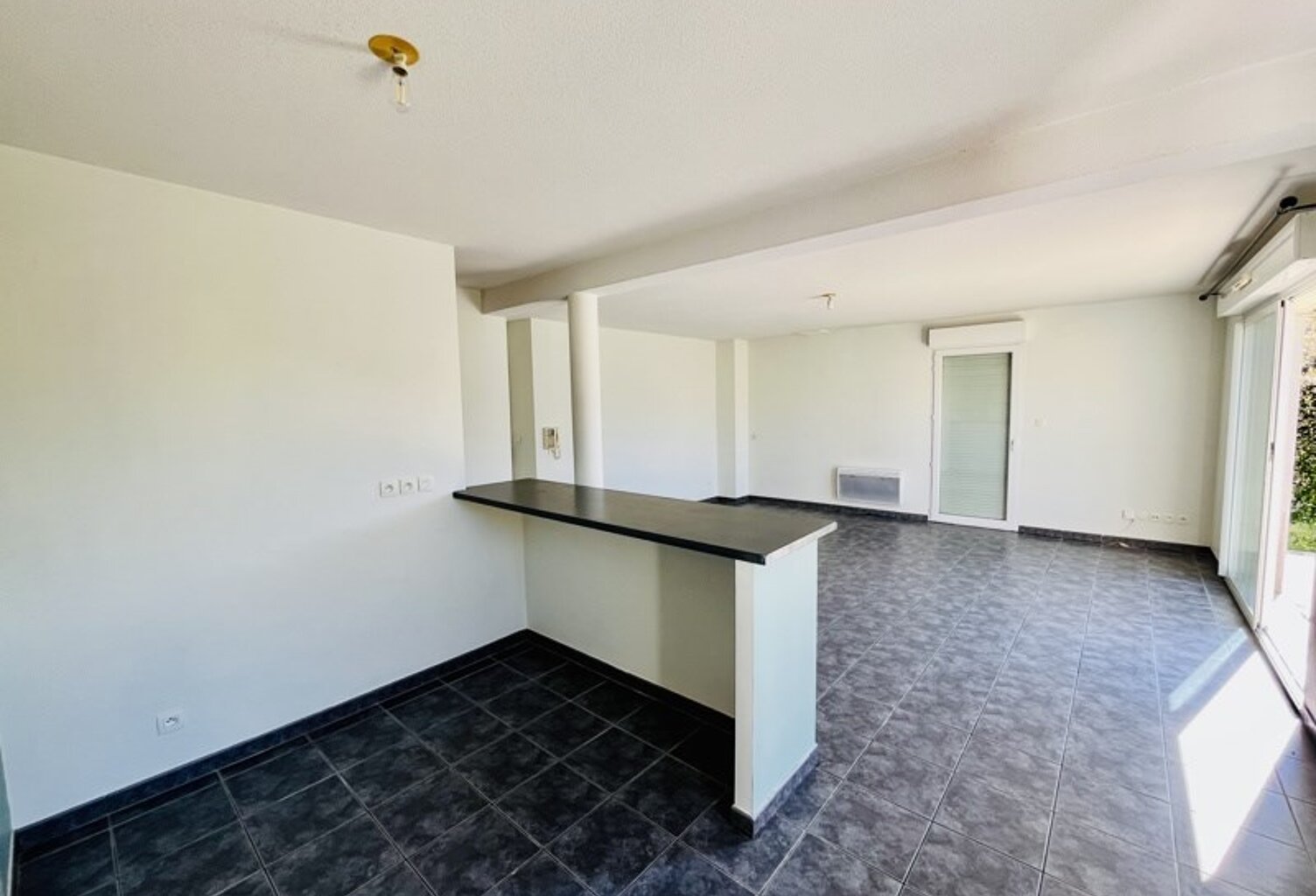 Contemporaine de 5 pièces principales — photo 1