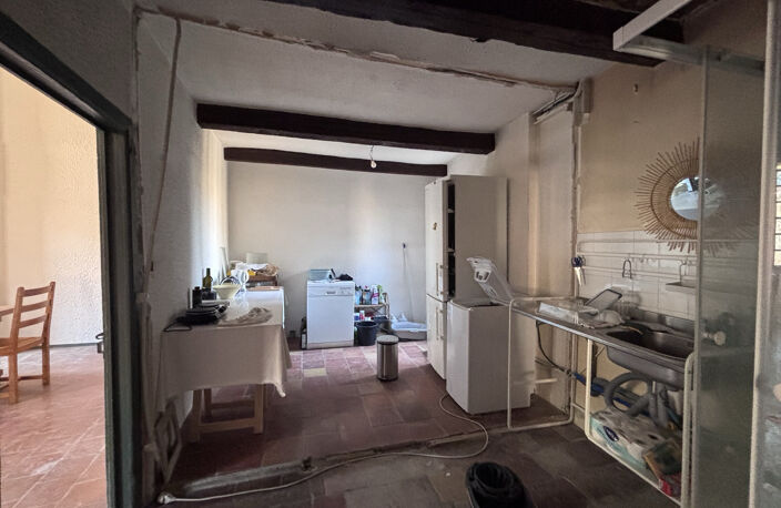 Appartement 141m2 à rénover avec terrasse - fort potentiel — photo 4