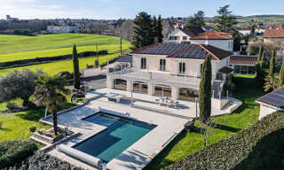 Maison 8 Pièces 260 m² à vendre à Saint-Martin-la-Plaine (42800)