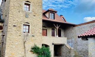 Maison 6 Pièces 196 m² à vendre à La Vineuse sur Fregande (71250)