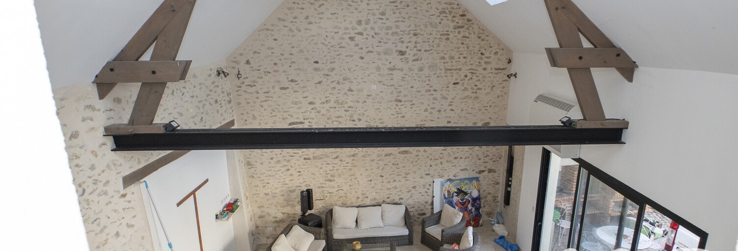 Maison 8 Pièces 311 m² à vendre à Auneau-Bleury-Saint-Symphorien (28700)