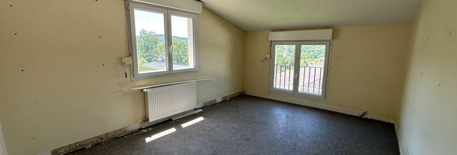 Bureau  180 m² à louer à Cahors (46000)