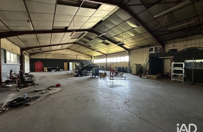 Location Local d'activités 360 m&sup2; — photo 2