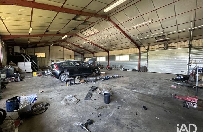 Location Local d'activités 360 m&sup2; — photo 4